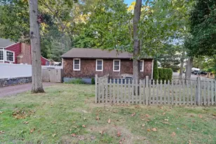 230 Lakeside Trail, Ridge, NY 11961 - Photo 27