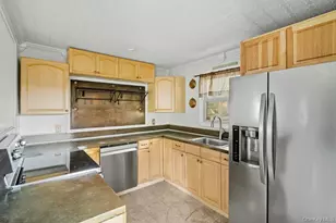 230 Lakeside Trail, Ridge, NY 11961 - Photo 11