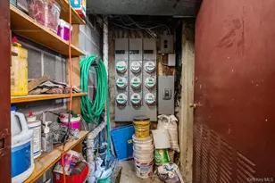 41-30 45th St, Sunnyside, NY 11104 - Photo 13