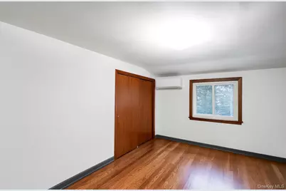 24 Ormond Street, Dix Hills, NY 11746 - Photo 13