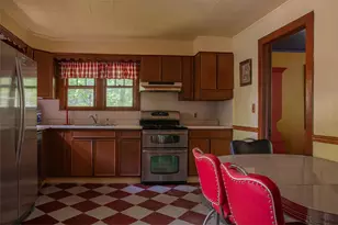 328 Lake View Dr, Highland Lake, NY 12743 - Photo 9