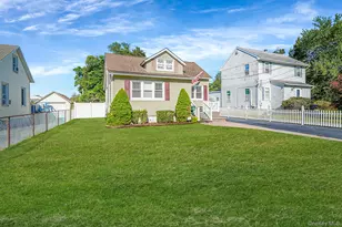 206 Wilson Blvd, Islip, NY 11751 - Photo 3