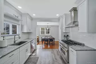 206 Wilson Blvd, Islip, NY 11751 - Photo 15