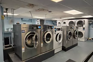 70-31 108th St, Forest Hills, NY 11375 - Photo 25