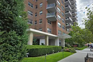 70-31 108th St, Forest Hills, NY 11375 - Photo 21