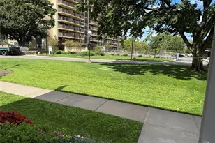 18-21 215th St, Bayside, NY 11360 - Photo 13