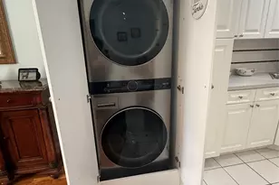 18-21 215th St, Bayside, NY 11360 - Photo 17