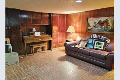 81-28 77 Avenue, Glendale, NY 11385 - Photo 17