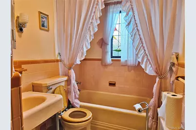 81-28 77 Avenue, Glendale, NY 11385 - Photo 15