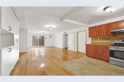 140-75 Ash #4B, Flushing, NY 11355 - Photo 7