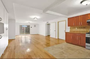 140-75 Ash, Flushing, NY 11355 - Photo 7