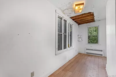 18019 Grand Central Parkway, Jamaica, NY 11432 - Photo 13