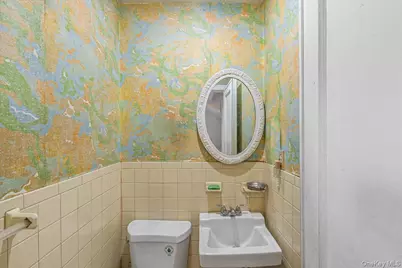 18019 Grand Central Parkway, Jamaica, NY 11432 - Photo 17