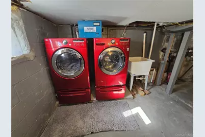 492A Cornell Avenue, Rockville Centre, NY 11570 - Photo 9