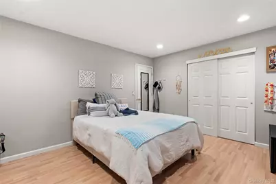 116 Cross Road, Oakdale, NY 11769 - Photo 15