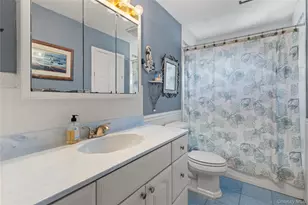 116 Cross Rd, Oakdale, NY 11769 - Photo 11