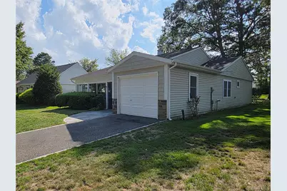 160 Laurance Lane, Ridge, NY 11961 - Photo 3