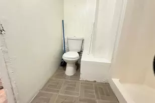 82 Waring Pl, Yonkers, NY 10703 - Photo 15