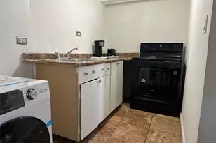 82 Waring Pl, Yonkers, NY 10703 - Photo 3