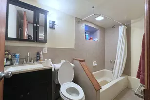 67-31 52nd Rd, Maspeth, NY 11378 - Photo 17