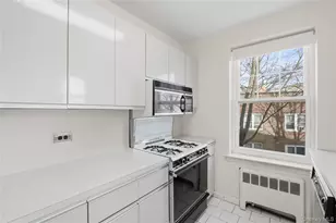 240 Central Ave, Lawrence, NY 11559 - Photo 13