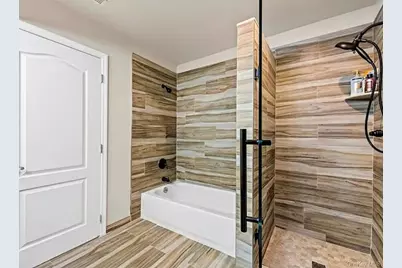 226-B Westside Avenue #B, Freeport, NY 11520 - Photo 9