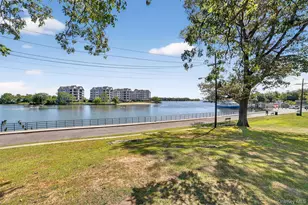 37 Harbor Ln, New Rochelle, NY 10805 - Photo 21