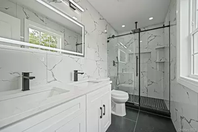 37 Lakeview Drive, Middle Island, NY 11953 - Photo 23