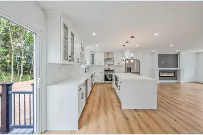 37 Lakeview Drive, Middle Island, NY 11953 - Photo 13