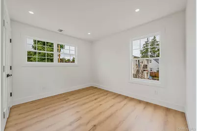 37 Lakeview Drive, Middle Island, NY 11953 - Photo 25