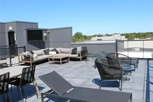 331 E Main St, Riverhead, NY 11901 - Photo 5