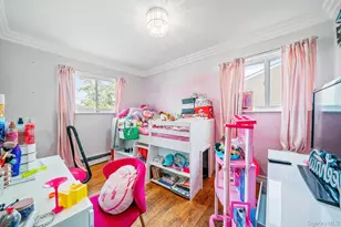 1 Ozone Pl, Massapequa, NY 11758 - Photo 17