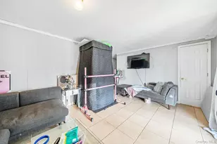 1 Ozone Pl, Massapequa, NY 11758 - Photo 11