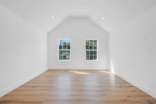 39 Lakeview Dr, Middle Island, NY 11953 - Photo 21