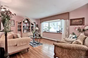 40 Eastbourne Dr, Chestnut Ridge, NY 10977 - Photo 5