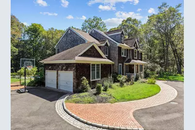 18 Watercrest Court, Saint James, NY 11780 - Photo 19