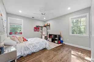 18 Watercrest Ct, Saint James, NY 11780 - Photo 11