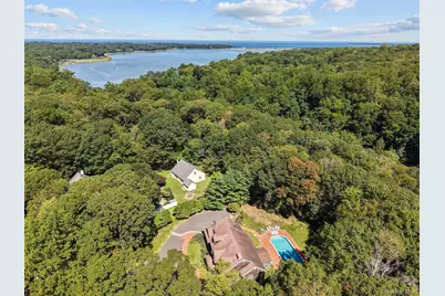 18 Watercrest Court, Saint James, NY 11780 - Photo 23