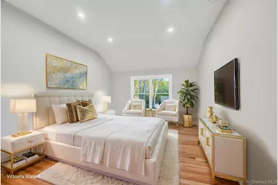 271 N Country Road, Smithtown, NY 11787 - Photo 35