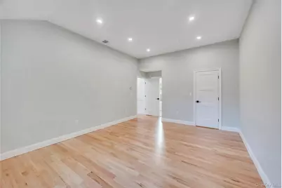 271 N Country Road, Smithtown, NY 11787 - Photo 37