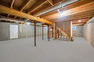 271 N Country Rd, Smithtown, NY 11787 - Photo 49