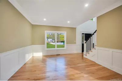 271 N Country Road, Smithtown, NY 11787 - Photo 21