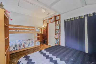 25 Patchogue Street, Patchogue, NY 11772 - Photo 13