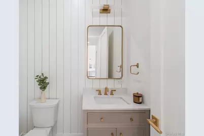 1955 Laurel Avenue, Southold, NY 11971 - Photo 17