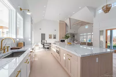 1955 Laurel Avenue, Southold, NY 11971 - Photo 7