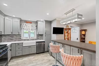 190 W Buchanan Street, New York, NY 10301 - Photo 11