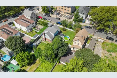 190 W Buchanan Street, New York, NY 10301 - Photo 7