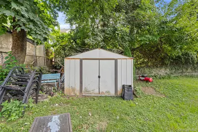 190 W Buchanan Street, New York, NY 10301 - Photo 39