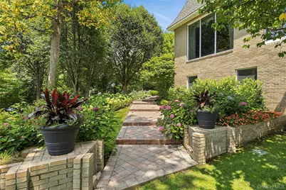 13 Chanticlare Drive, Manhasset, NY 11030 - Photo 33