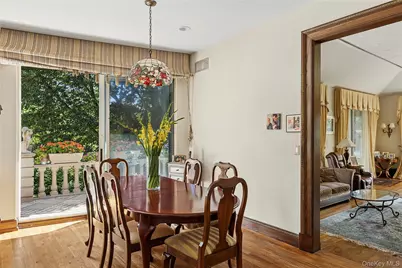 13 Chanticlare Drive, Manhasset, NY 11030 - Photo 11